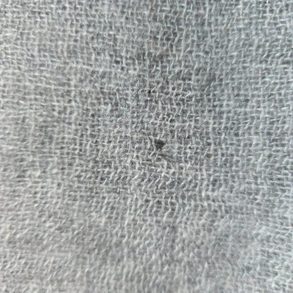 MASSIVE Cashmere Woven Wrap Grey *TINY HOLE*